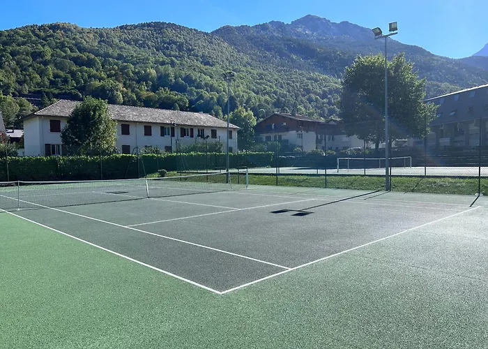 Le Rioumajou 2 - Grand T4 - Piscine - Centre St Lary