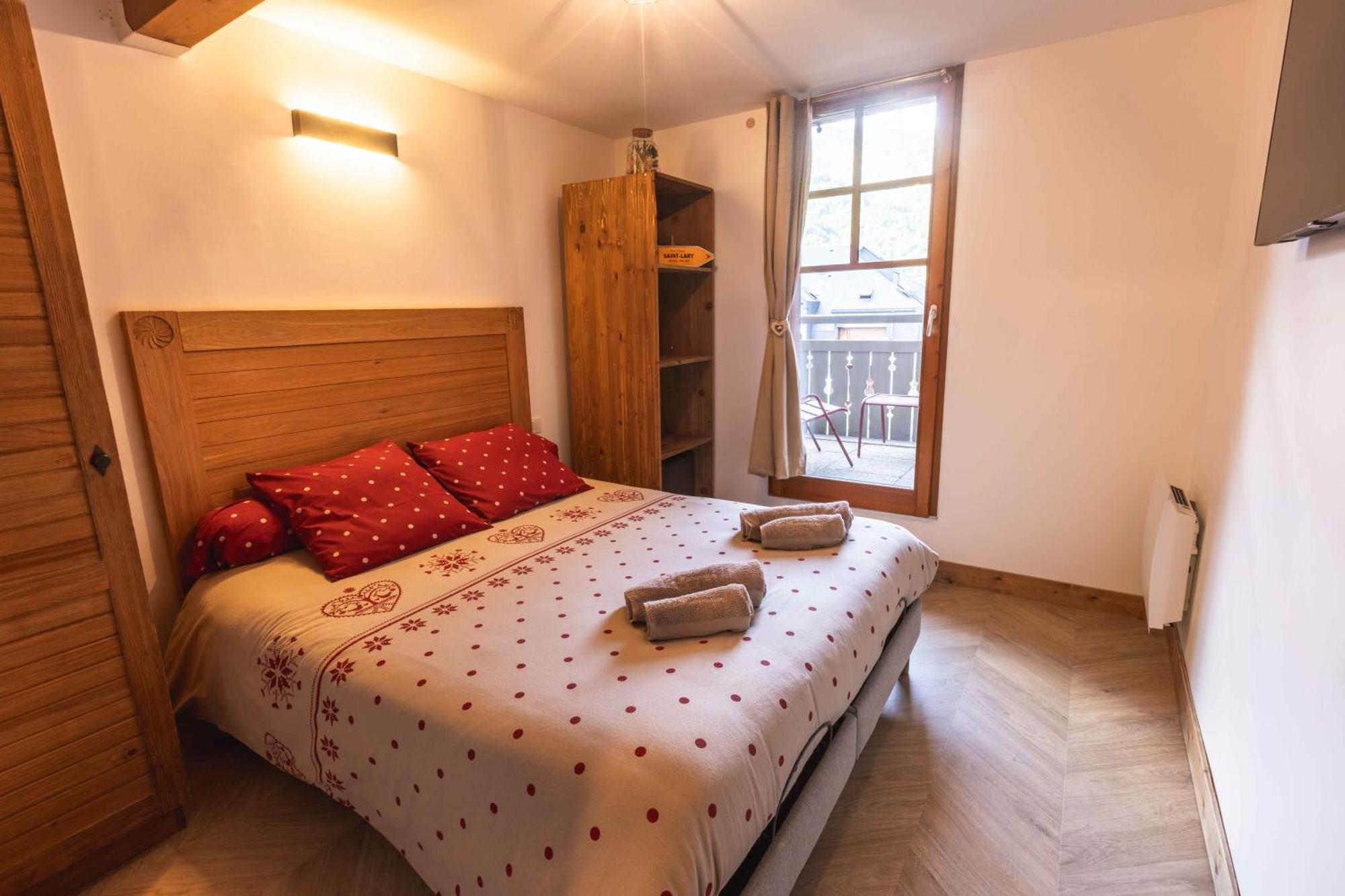 Le Rioumajou 2 - Grand T4 - Piscine - Centre St Lary Apartment